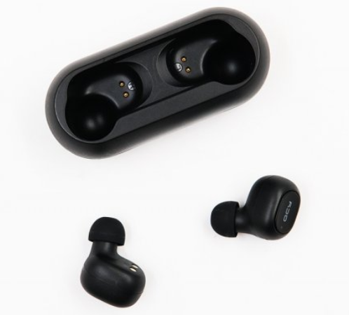 英銳恩科技TWS耳機(jī)充電盒方案產(chǎn)品圖 英銳恩科技TWS耳機(jī)充電盒方案產(chǎn)品圖